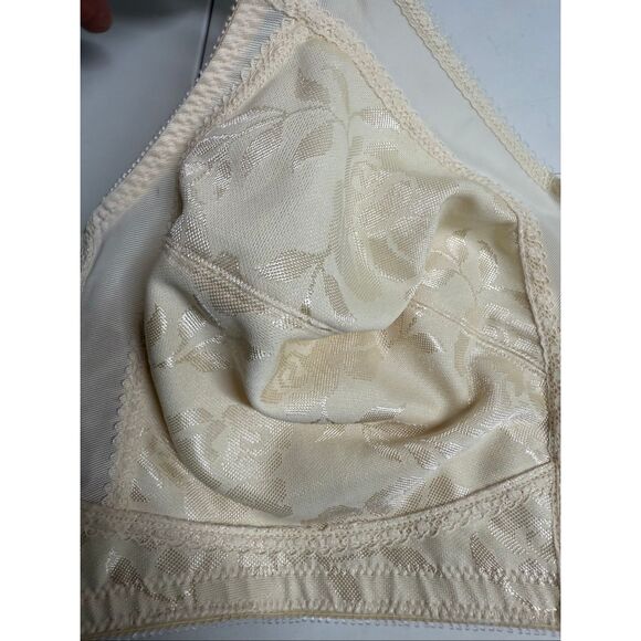 Playtex 469518 Hour Ultimate Shoulder Comfort Beige  Wireless Bra Sz 46C - Picture 2 of 13